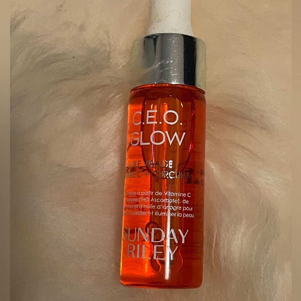 NWOT Sunday Riley oil